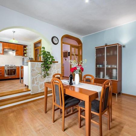 Iva House With Apartment Umag Exterior photo